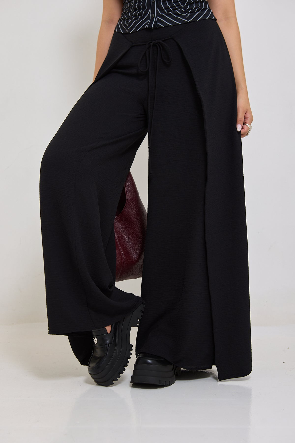 Matte Crepe Overlap Pants
