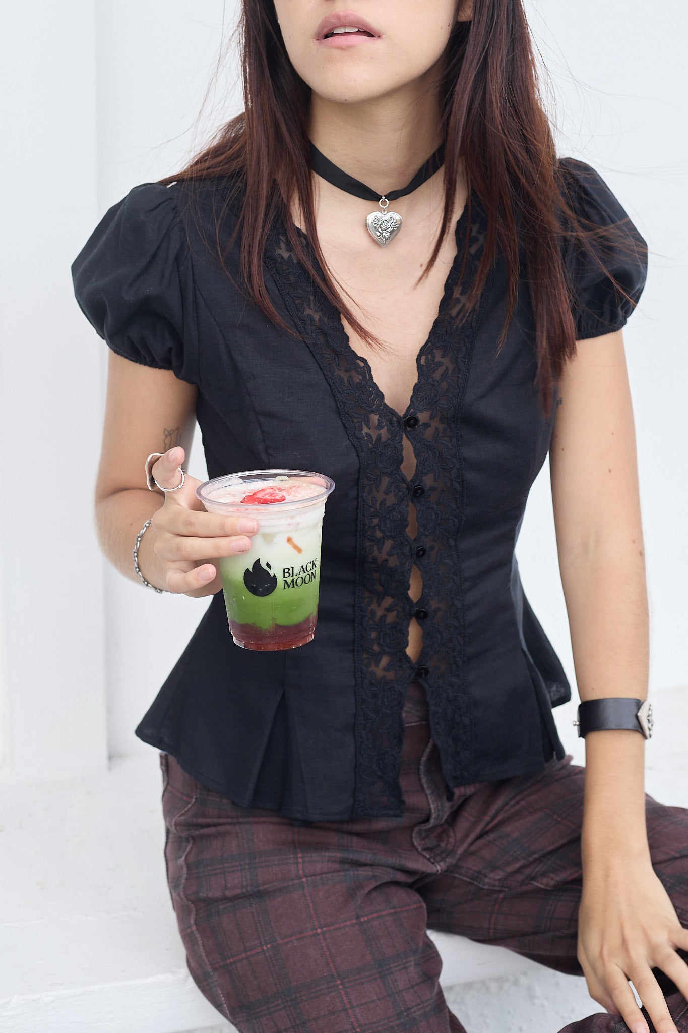 Lace Neckline Puff Sleeve Blouse
